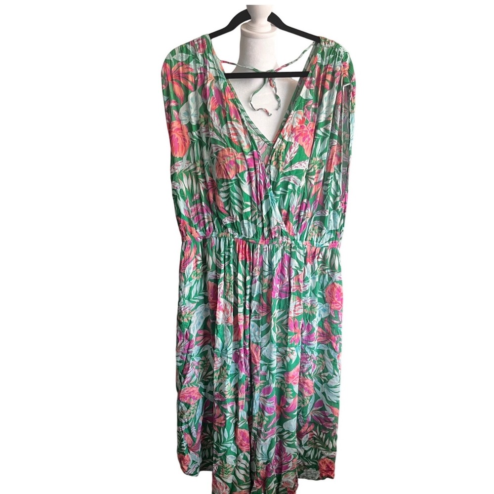 NWOT Terra & Sky Womens 1X Plus Green Tropical Floral Dress V-Neck Tie Back